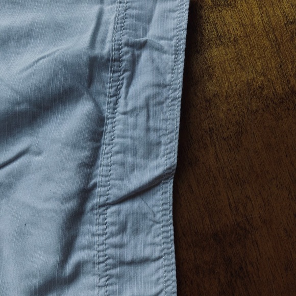 Men’s Short Sleeve Button Up Shirt. Size XL - Picture 3 of 5